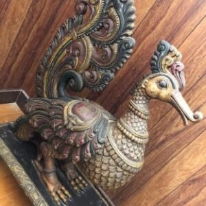 ミティラー文化を感じる装飾的な鳥のモチーフ